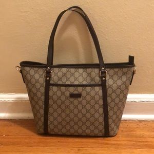 Gucci canvas medium tote